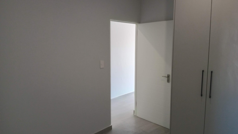 1 Bedroom Property for Sale in Table View Western Cape